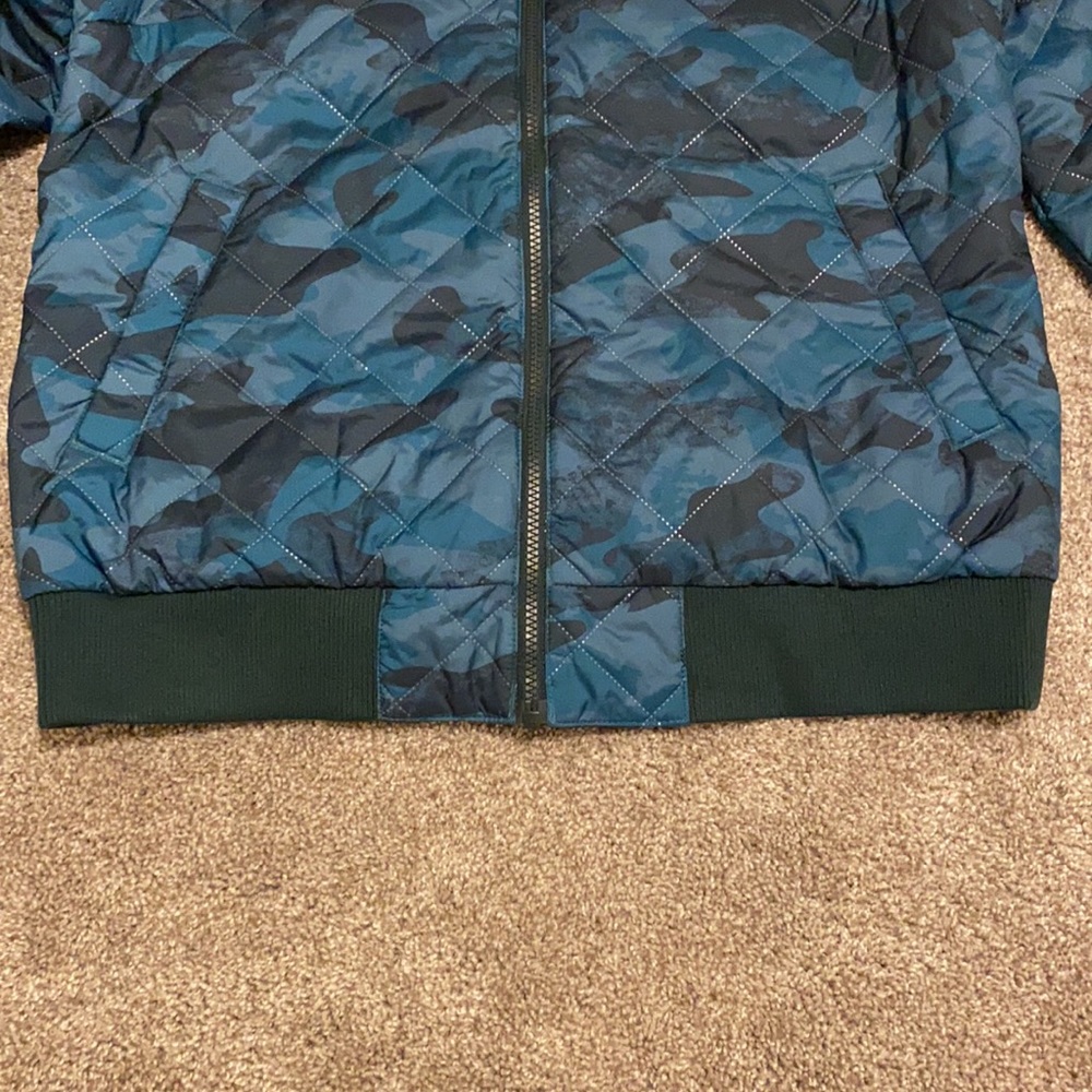 Columbia Sportwear Company - Picture 8 of 13